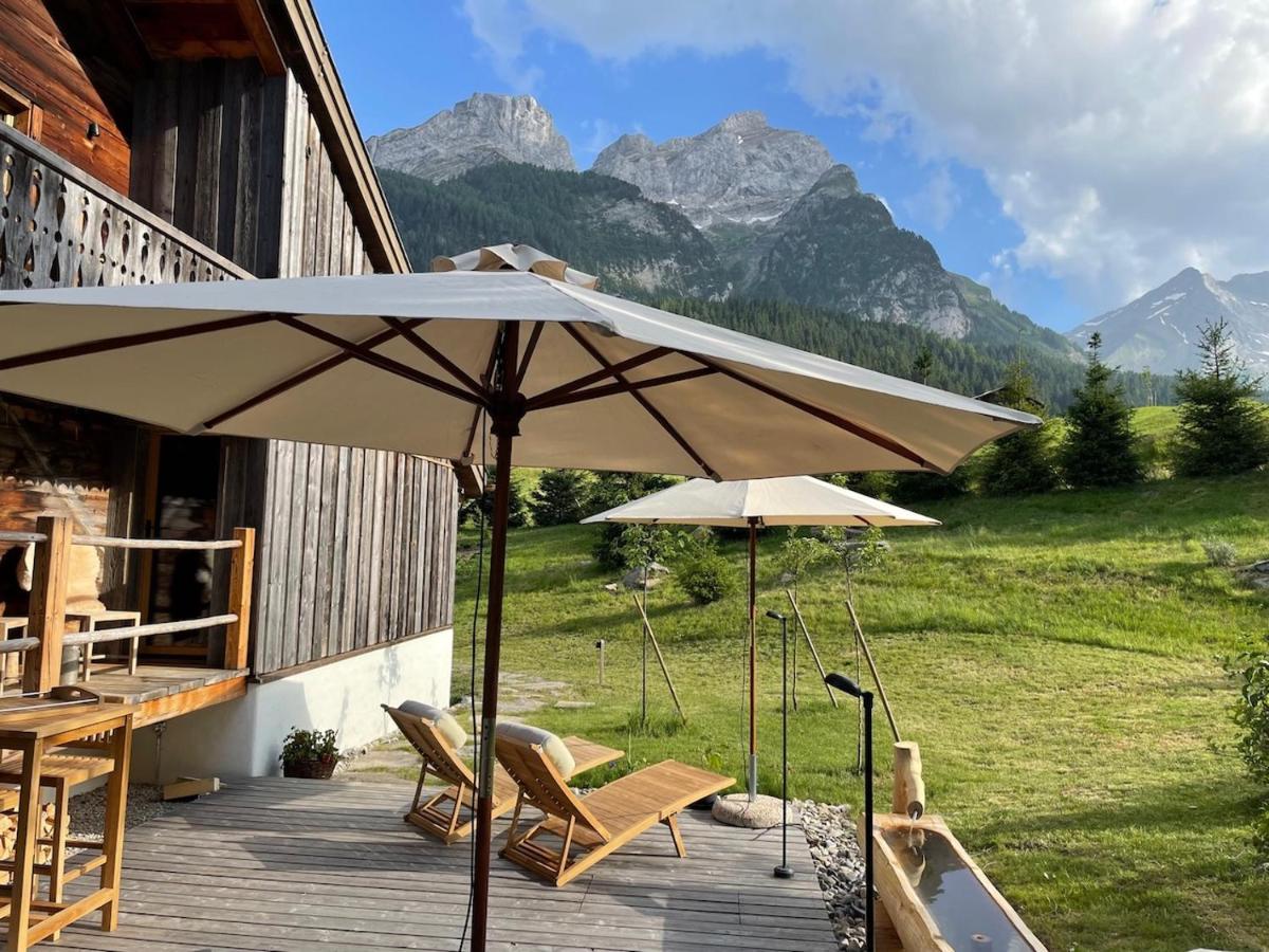 Gsteig Alpen Charme - Chalet D'Hotes Et Spa מראה חיצוני תמונה
