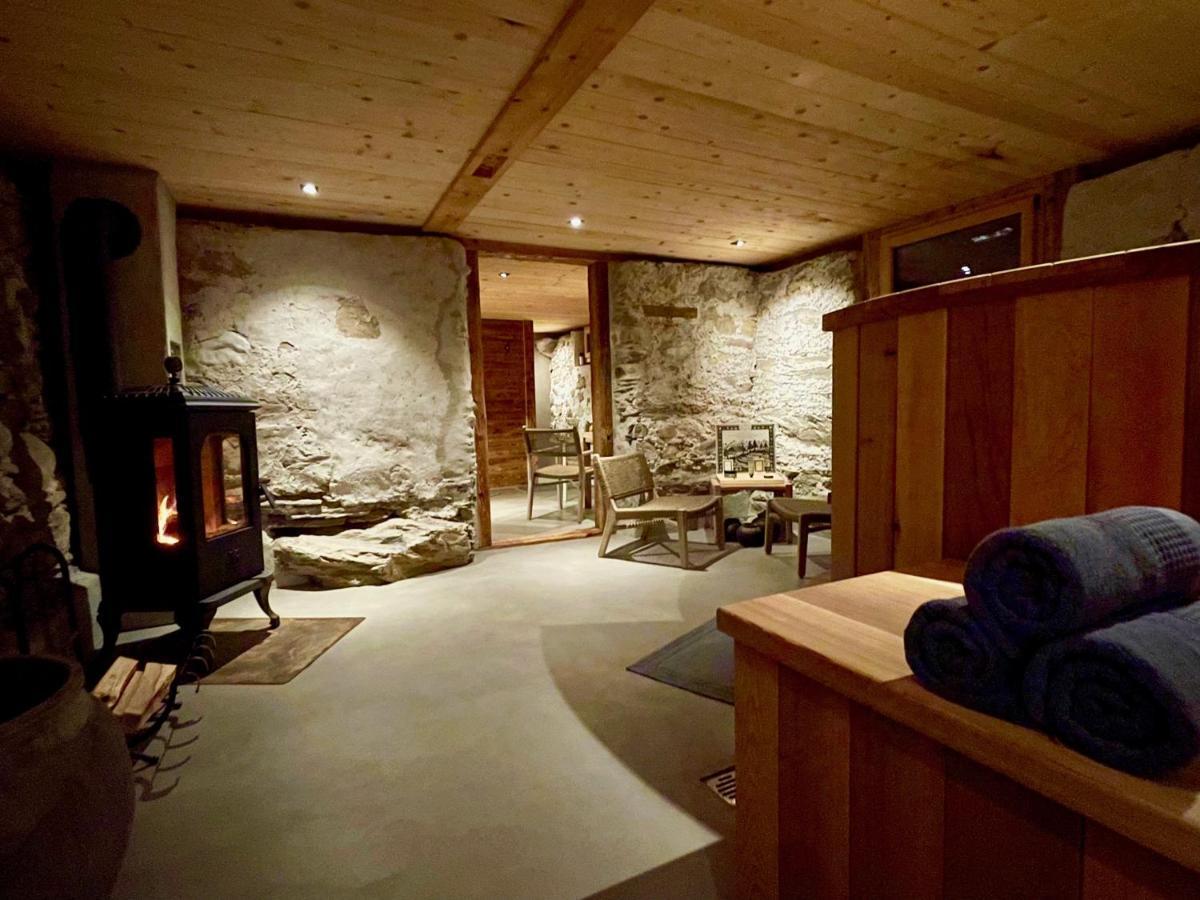 Gsteig Alpen Charme - Chalet D'Hotes Et Spa מראה חיצוני תמונה